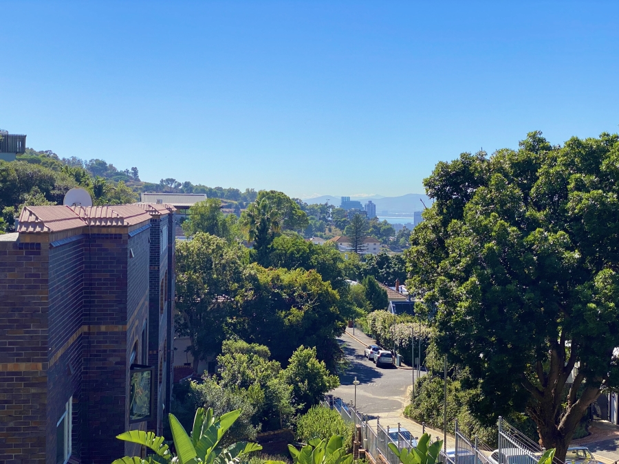 To Let 1 Bedroom Property for Rent in Tamboerskloof Western Cape